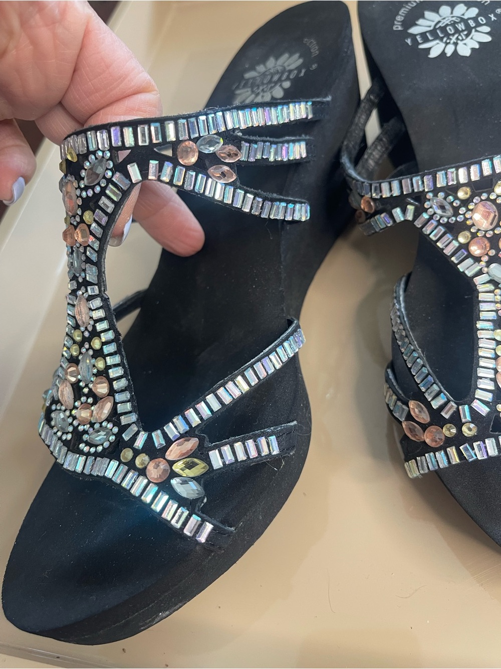 Yellow Box Black Jeweled Wedge Sandals 10M - Picture 13 of 16